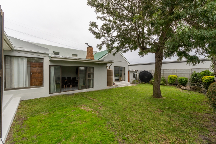 4 Bedroom Property for Sale in Rouxville Western Cape